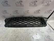 Grila bara fata Dacia Duster 2015