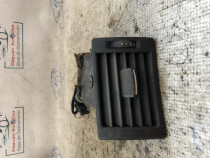 Grila ventilatie stanga Audi A4 2010