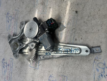 Macara geam stanga spate Nissan Juke 2011