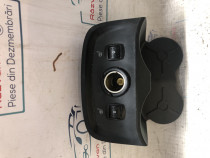 Priza bricheta auxiliara Ford Focus 3 1.0 Benzina 2014