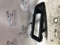 Grila proiector stanga Land Rover Discovery 2017