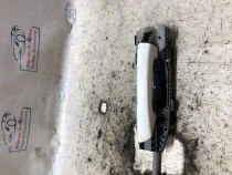 Maner exterior stanga fata Skoda Superb 2013