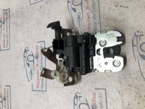 Broasca hayon Volkswagen Passat B8 2016