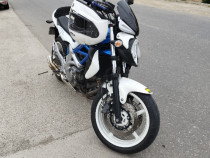 Motocicleta Suzuki SV Gladius 650
