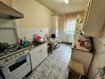 Apartament 2 camere, decomandat - zona Tractorul