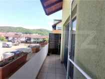 Apartament de 49 mp cu vedere la padure - zona Florilor