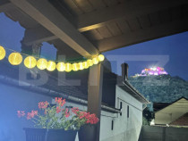 Jumatate de duplex cu 4 camere, 130 mp, in Deva