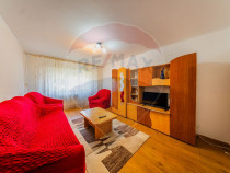 Apartament cu 3 camere de închiriat în zona Intim