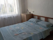 2 camere in zona Complexului Studentesc
