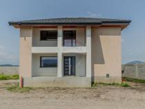 Casa moderna, la cheie, in Cristian &ndash; Str. Carpati