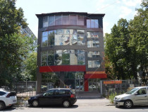Spațiu Comercial de Închiriat Lujerului