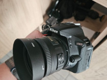 Nikon D5600 + kit + obiectiv nikon 35mm