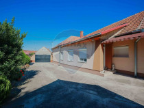 Casă și teren de 1397 mp de v&acirc;nzare &icirc;n Ineu, la 18 km...