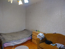 1 camera in zona Lipovei