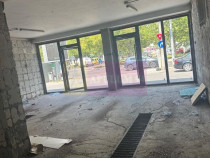 Spatiul Comercial Trapezului Vad Intens