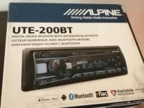 Player auto ALPINE UTE-200BT, Bluetooth, USB
