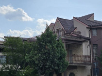 Vila 7 camere 5minute Metrou Aparatorii Patriei zona case...