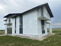 Casa noua spatioasa, 5 camere la 12 km de Brasov