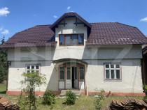 Casă tradițională Vatra Dornei, la stradă asfaltată