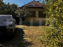 Casa veche cu teren în zona ultracentrală în suprafață