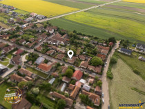 Casa traditionala, cu teren generos de 534 mp, Targu Secuies