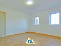 Casă nouă cu 6 camere de vânzare în Sânleani – spațiu, confort și efic