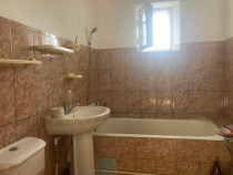 55000&euro;!Apartament 3 camere,70mp,dec,la 2 min de centru