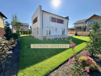Casa 5 camere, in Paulestii Noi