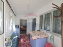 Casă cu 4 camere de v&acirc;nzare in Jaristea