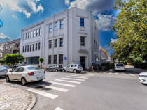 Clădire ultracentrală de v&acirc;nzare Bulevardul Decebal Co...