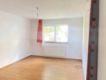 Garsoniera decomandat - zona Bartolomeu