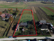 Casă de vânzare in Horodnic de Jos cu teren de 3900mp