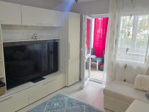 Vand apartament 2 camere in Deva, zona Bld Dacia, parter, mobilat