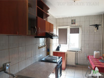 Super apartament decomandat cu 2 camere si balcon in sect. 6