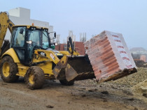 Buldoexcavator Caterpillar 422 E an 2011