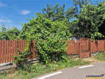 Casa traditionala, cu 2.000mp teren roditor, Izvoarele