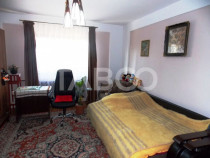 Casa individuala de vanzare 370mp 6 camere si 760 mp teren G