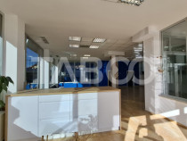 Spatiu de birouri la cheie 150 mp utili 5 parcari zona Valea