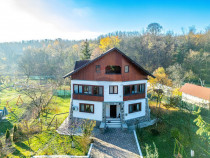 Casă 5 camere + demisol, teren 1560 mp / Filipestii de P...