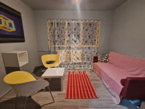 Garsoniera la etajul 2, mobilata, zona Complexului Studen...