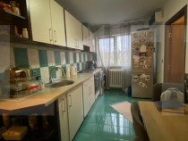 Apartament 3 camere, 42 mp, zona Sagului
