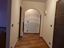 Apartament cu 4 camere de închiriat langa spitalul judetean