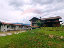 COMISION ZERO - Casa de locuit+spatiu comercial cu multip...