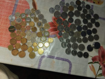 Tot ce se vede in imagini! monede, felinare etc.