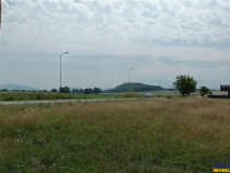 Casa la rosu in localitatea Bod, la 15 minute de Brasov, DJ