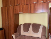 Vand canapea 2 locuri, extensibila, rezistenta, stofa plus, stare buna