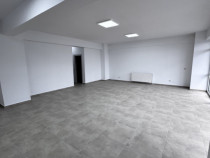 Spatiu comercial 91 mp utili vad stradal Zona Garii