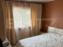 Apartament 3 camere, semidecomandat, cu parcare, zona Manast