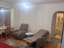 &Icirc;nchiriez apartament 3 camere pe strada Toamnei nr. 1