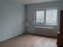 Apartament 3 camere zona Nicolina